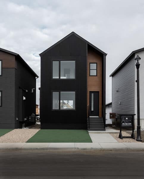 Regina Furnished Housing - Valley Green Way - Exterior
